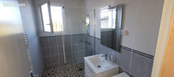 Casa de 3 dormitorios en Arzacq-Arraziguet, France No. 293860 5