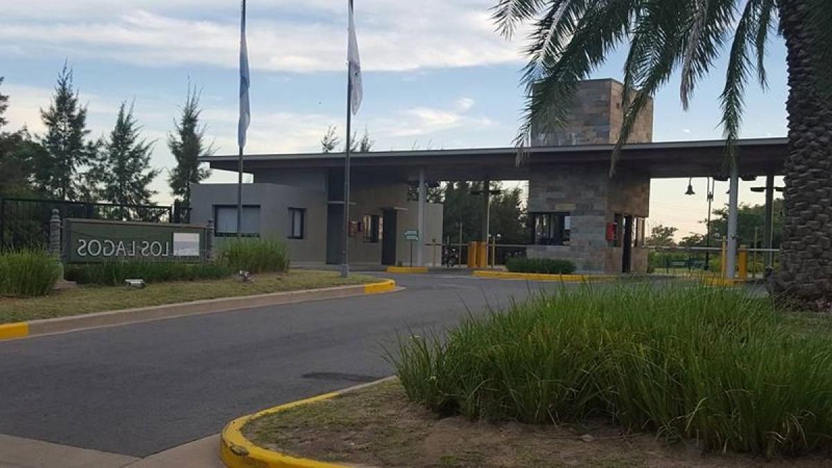 4 bedrooms House in Tigre, Argentina No. 7742