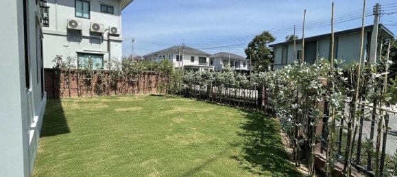 Casa T3 em Samut Prakan, Thailand N.º 78055 2