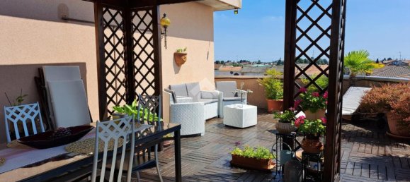 3 rooms Penthouse in Cogliate, Italy No. 132231 3