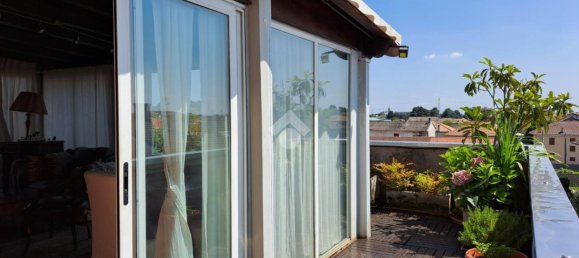 3 rooms Penthouse in Cogliate, Italy No. 132231 20