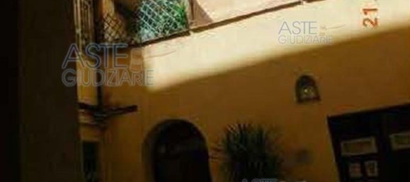 5 rooms Apartment in Rome, Italy No. 205944 10