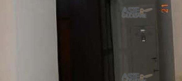 5 rooms Apartment in Rome, Italy No. 205944 7