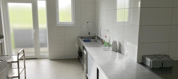 Здание с 4 комнатами в Хайльбронн, Германия № 44217 9