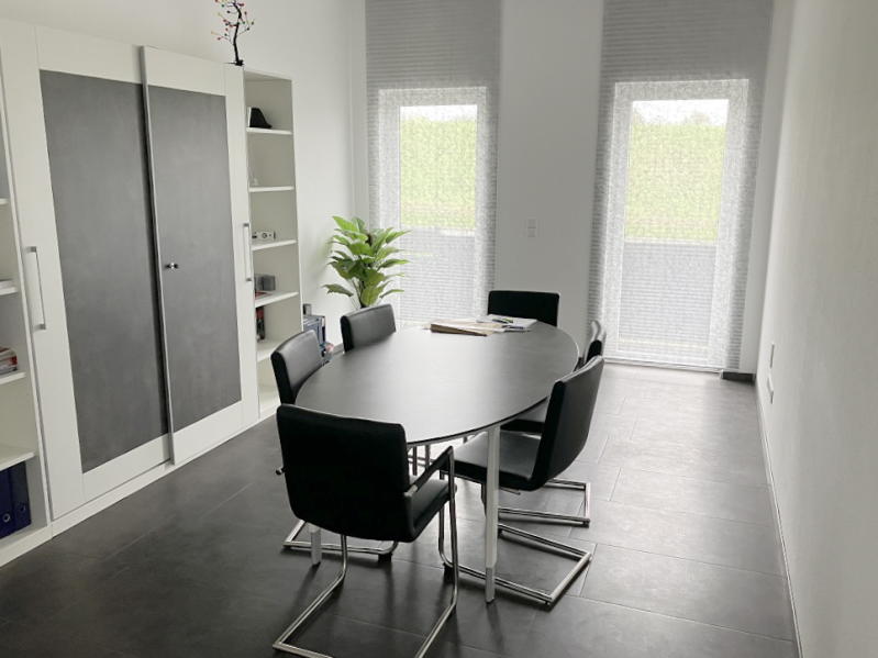 Здание с 4 комнатами в Хайльбронн, Германия № 44217