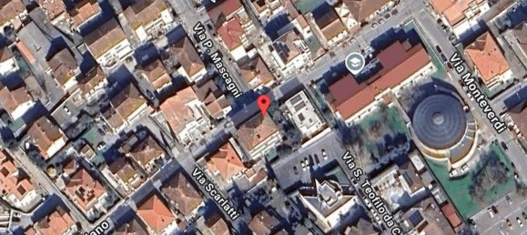 5 bedrooms Apartment in Fucecchio, Italy No. 315616 2