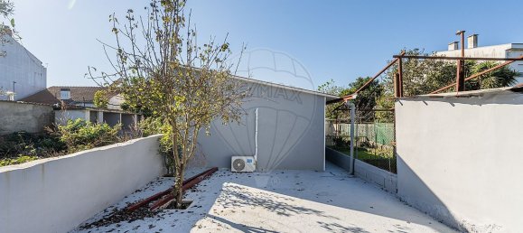 9 Schlafzimmer Haus in Sao Mamede de Infesta, Portugal, Nr. 26246 11