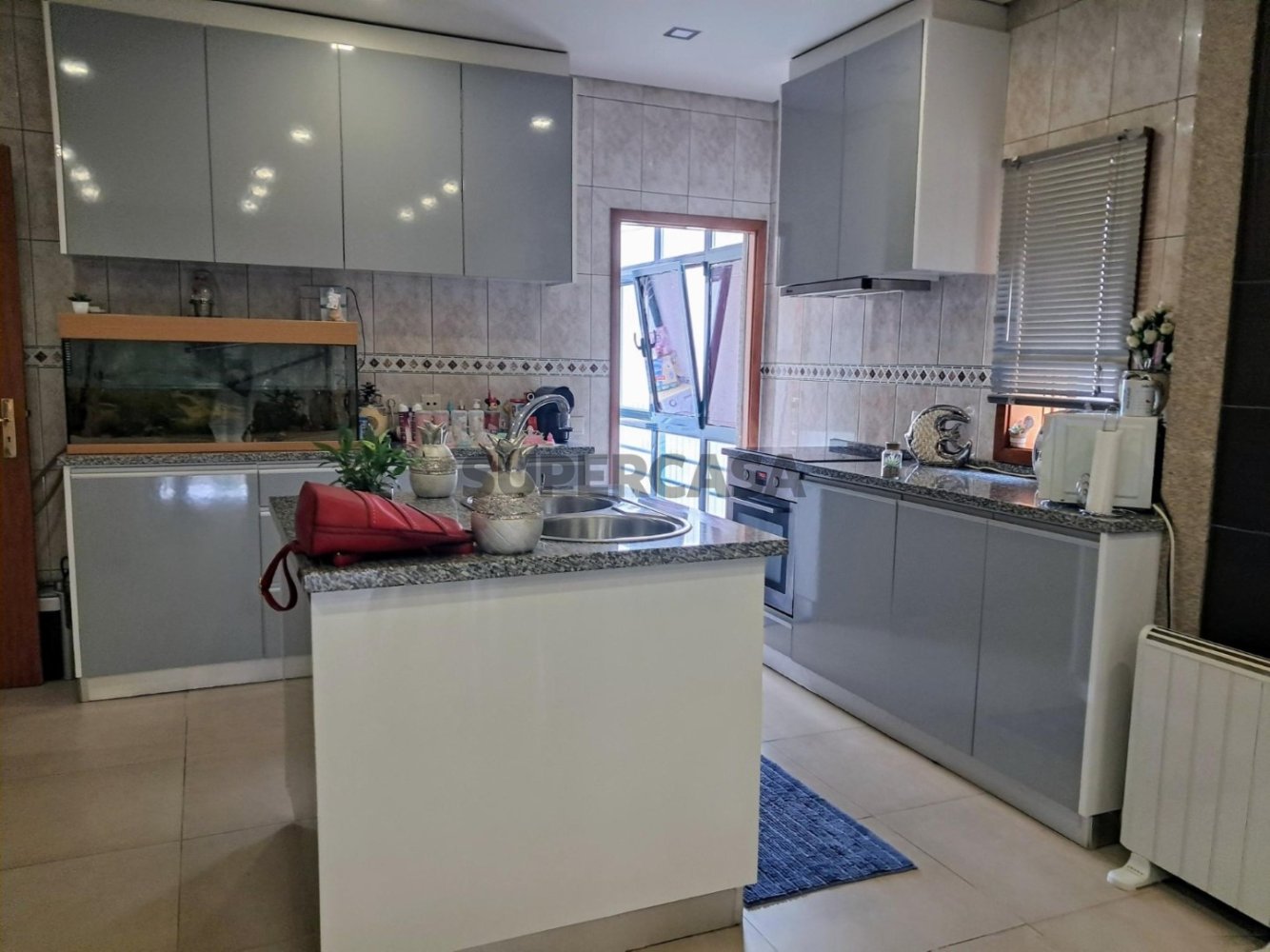 2 bedrooms Apartment in Carvalhosa, Portugal No. 261789