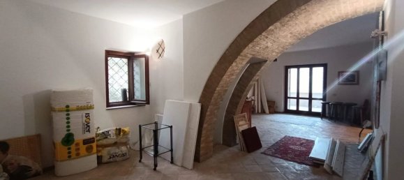 10 rooms House in Foligno, Italy No. 216866 4