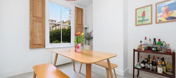 2 Schlafzimmer Haus in London, United Kingdom, Nr. 12588 8
