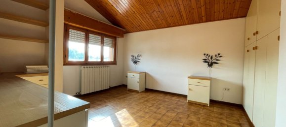 4 Schlafzimmer Wohnung in Medicina, Italy, Nr. 362543 7