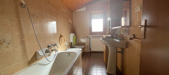 4 Schlafzimmer Wohnung in Medicina, Italy, Nr. 362543 10