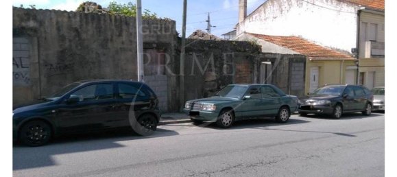 714m² Land in Sao Mamede de Infesta, Portugal No. 160354 2