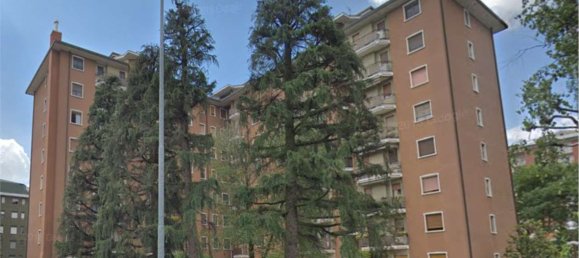 3 rooms Apartment in Trezzano sul Naviglio, Italy No. 6303 8