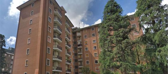 3 rooms Apartment in Trezzano sul Naviglio, Italy No. 6303 6