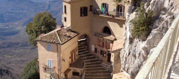 Apartamento de 11 habitaciónes en Cervara di Roma, Italy No. 170442 10