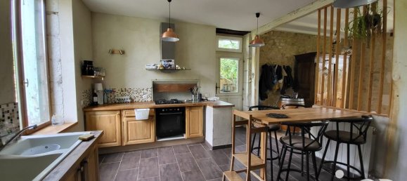 4 Schlafzimmer Haus in Hommes, France, Nr. 264942 8