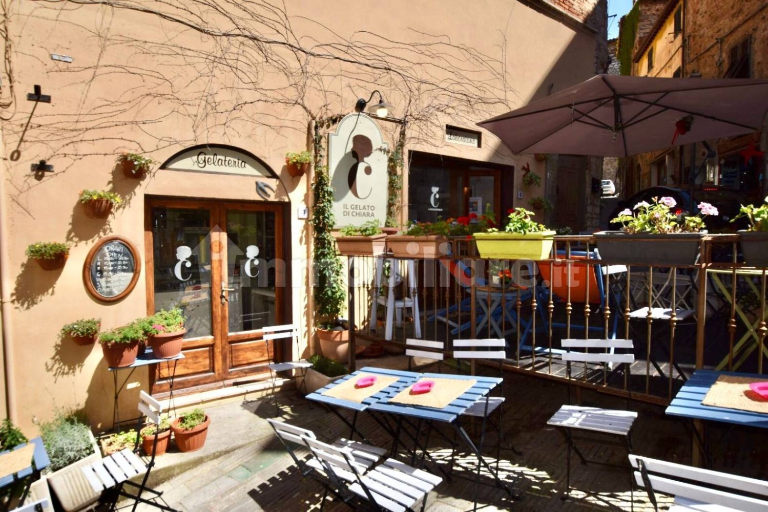 2 rooms Commercial property in Campiglia Marittima, Italy No. 38844