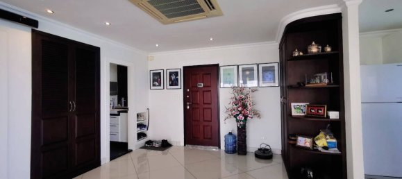 2 bedrooms Condo in Pattaya, Thailand No. 12693 10