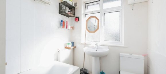 2 Schlafzimmer Maisonette-Wohnung in Watford, United Kingdom, Nr. 6820 11