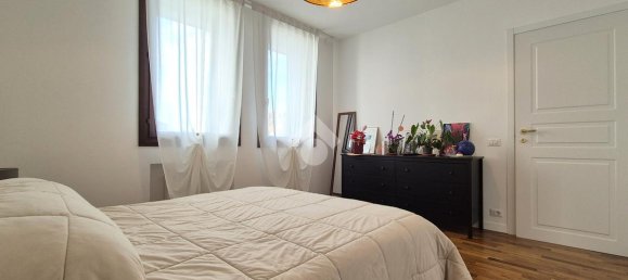 4 rooms Apartment in Noventa Padovana, Italy No. 7344 21
