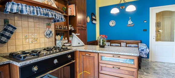 4 bedrooms Apartment in Genoa, Italy No. 361769 26