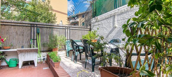 4 bedrooms Apartment in Genoa, Italy No. 361769 2