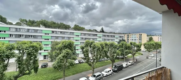3 bedrooms Apartment in Saint-Chamond, France No. 321668 3