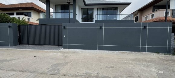 6 bedrooms House for sale in Pattaya, Chonburi, Eastern Thailand, Thailand № 58772 2