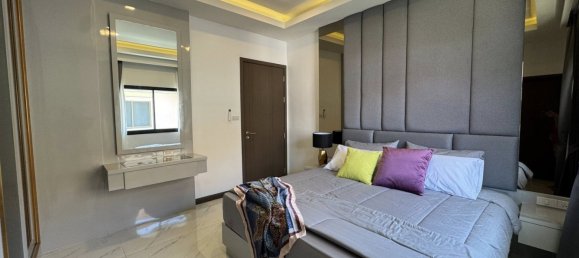 6 bedrooms House for sale in Pattaya, Chonburi, Eastern Thailand, Thailand № 58772 17
