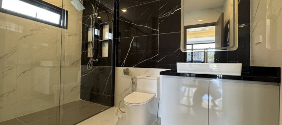 6 bedrooms House for sale in Pattaya, Chonburi, Eastern Thailand, Thailand № 58772 6