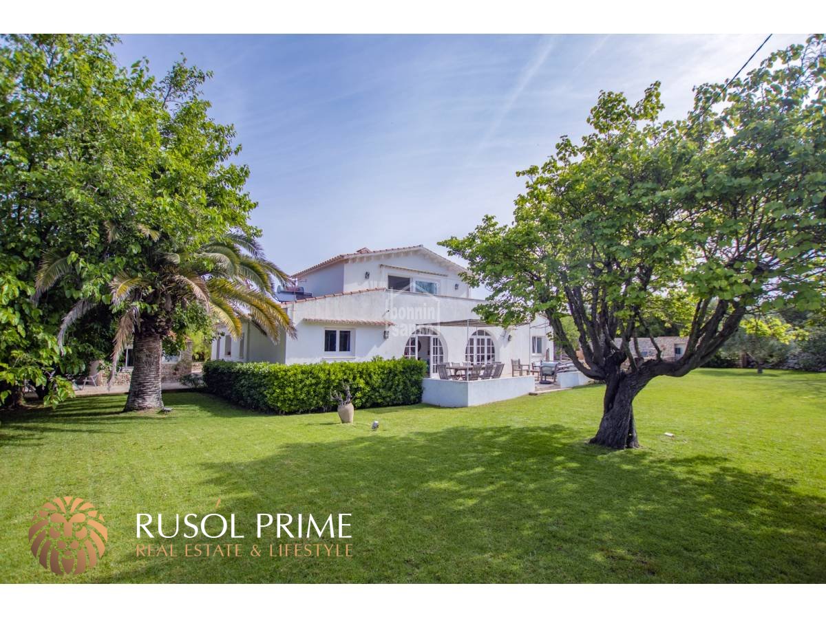 5 bedrooms Villa in Es Castell, Spain No. 5024