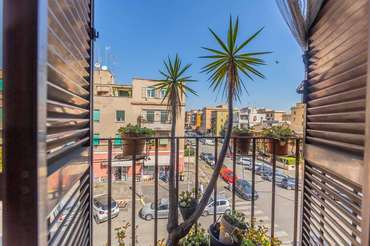 3غرفة شقة في Rome, Italy رقم 238381