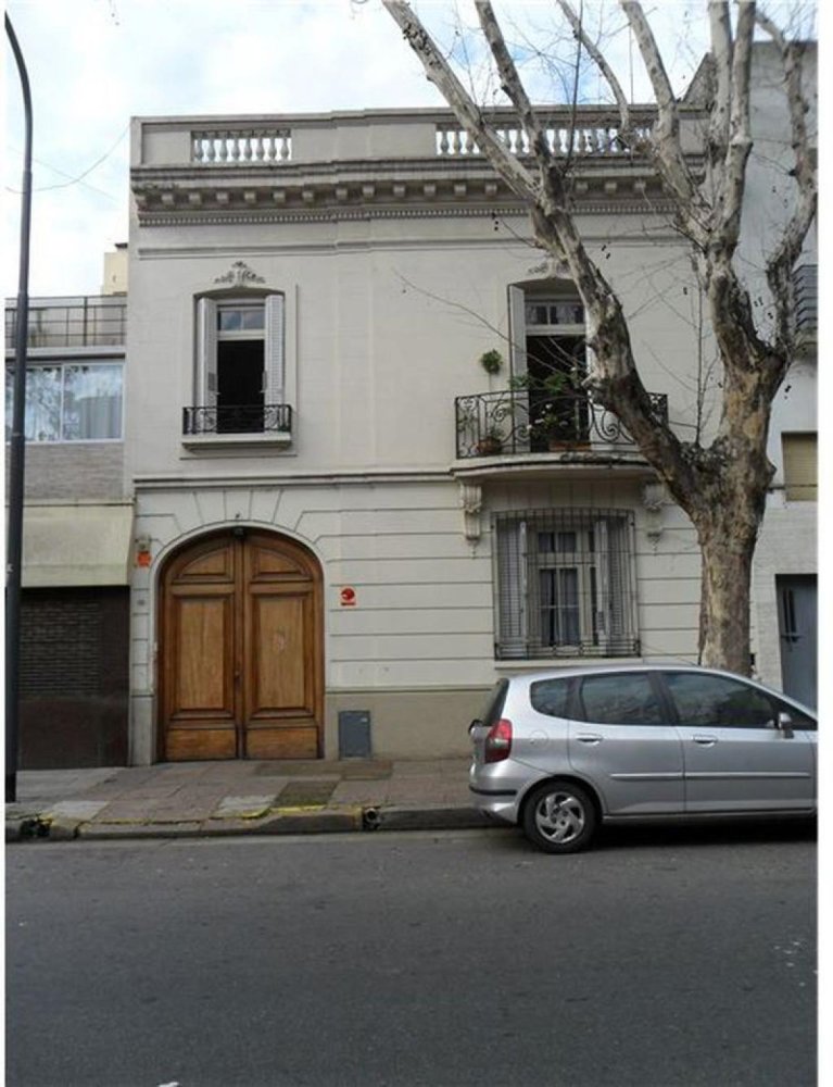 8 bedrooms House in Buenos Aires, Argentina No. 95855