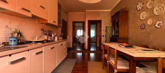 3 rooms Apartment in Palazzolo sull'Oglio, Italy No. 9134 2