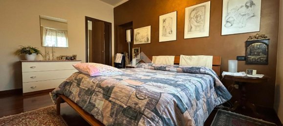3 rooms Apartment in Palazzolo sull'Oglio, Italy No. 9134 13