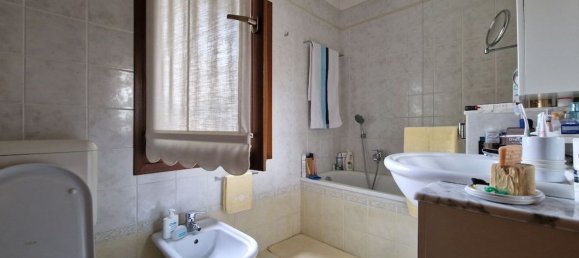 Квартира с 4 комнатами в Удине, Италия № 264951 12