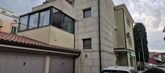 Квартира с 4 комнатами в Удине, Италия № 264951 26