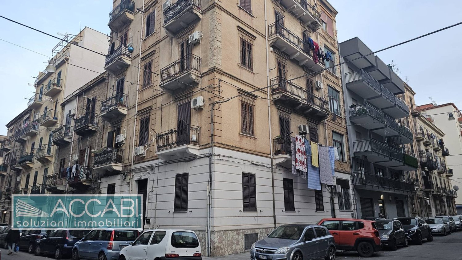 3 Schlafzimmer Wohnung in Palermo, Italy, Nr. 135614