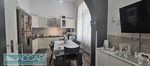 3 Schlafzimmer Wohnung in Palermo, Italy, Nr. 135614 5
