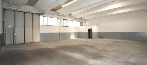 3 rooms Warehouse in Florence, Italy No. 9813 12