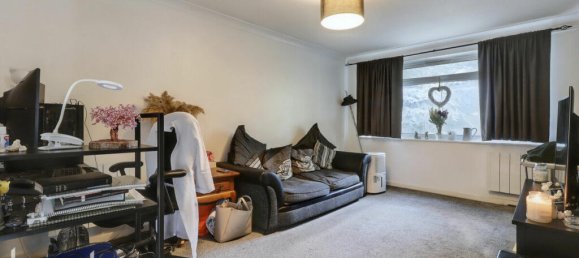 1 bedroom Apartment in South Croydon, United Kingdom No. 4903 7