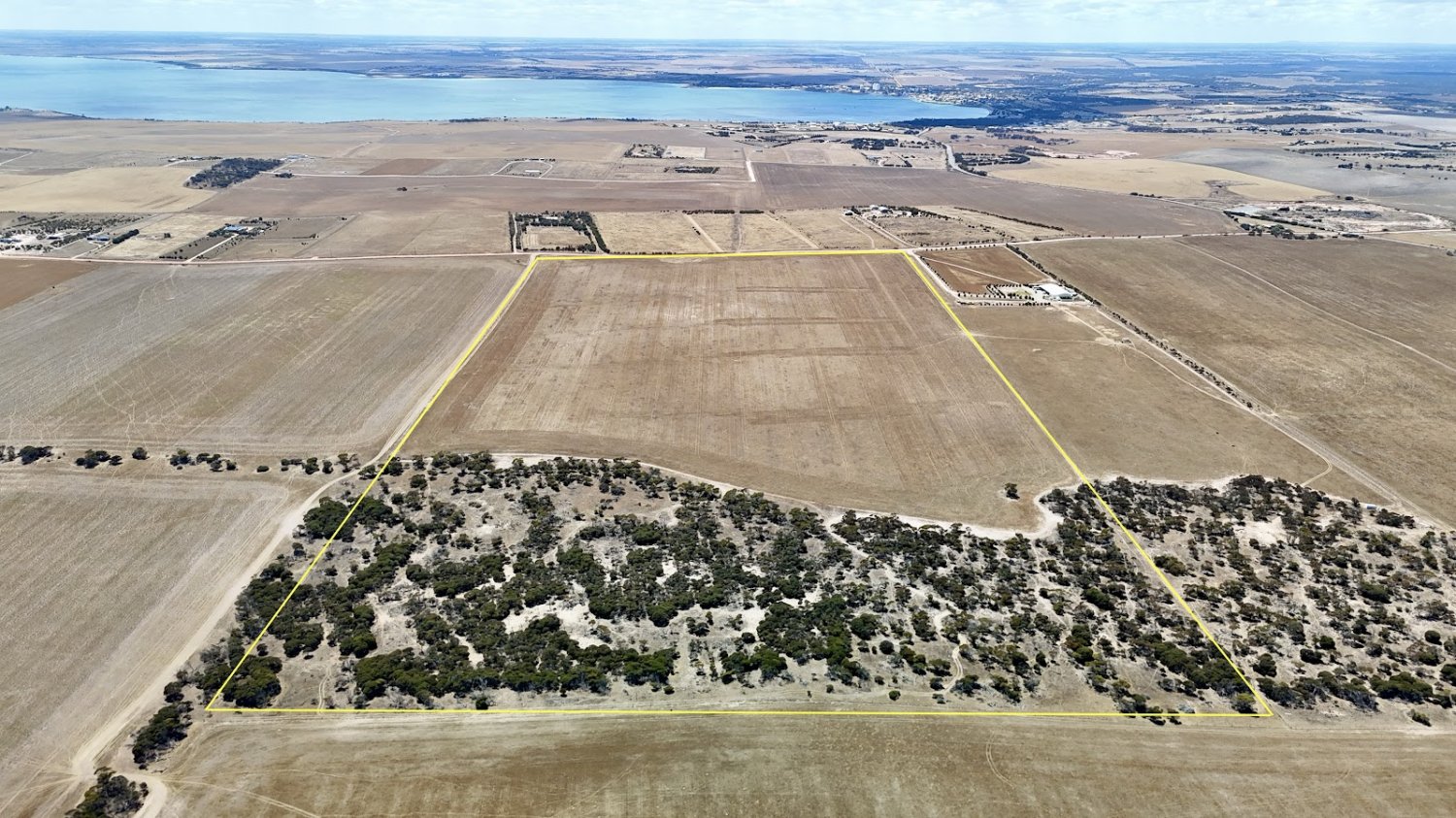 500200m² Land in Streaky Bay, Australia No. 956