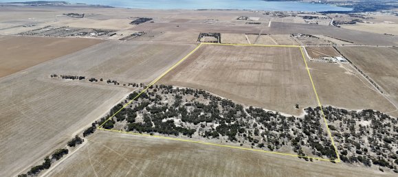 500200m² Land in Streaky Bay, Australia No. 956 2