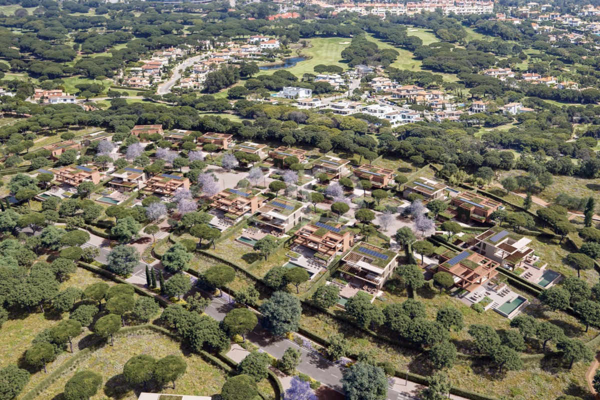 240m² Land in Quarteira, Portugal No. 340143