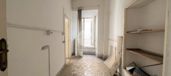 4 bedrooms Apartment in Tivoli, Italy No. 263312 10