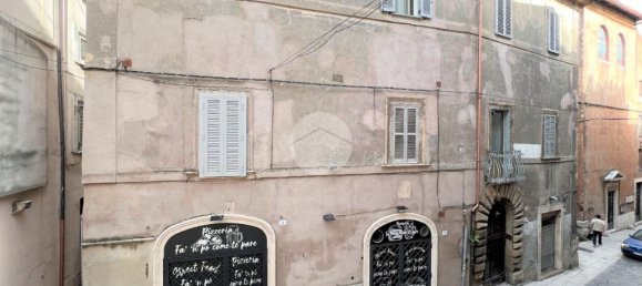 4 bedrooms Apartment in Tivoli, Italy No. 263312 6