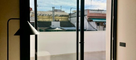 21 Schlafzimmer Gebäude in Santa Coloma de Gramenet, Spain, Nr. 129382 24