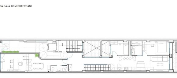 21 Schlafzimmer Gebäude in Santa Coloma de Gramenet, Spain, Nr. 129382 50