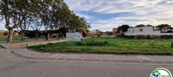  Land in Garriguella, Spain No. 73541 15